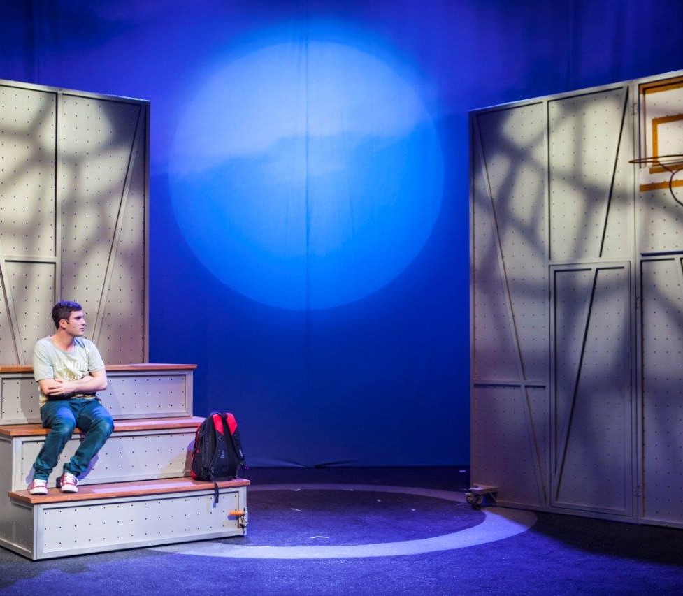 שתי פנים לאמת - 2016-2015